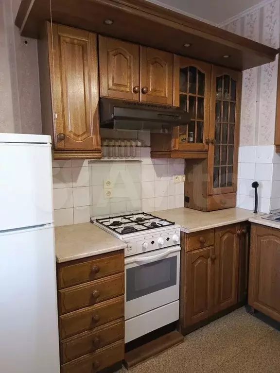 2-к. квартира, 60 м, 4/9 эт. - Фото 0