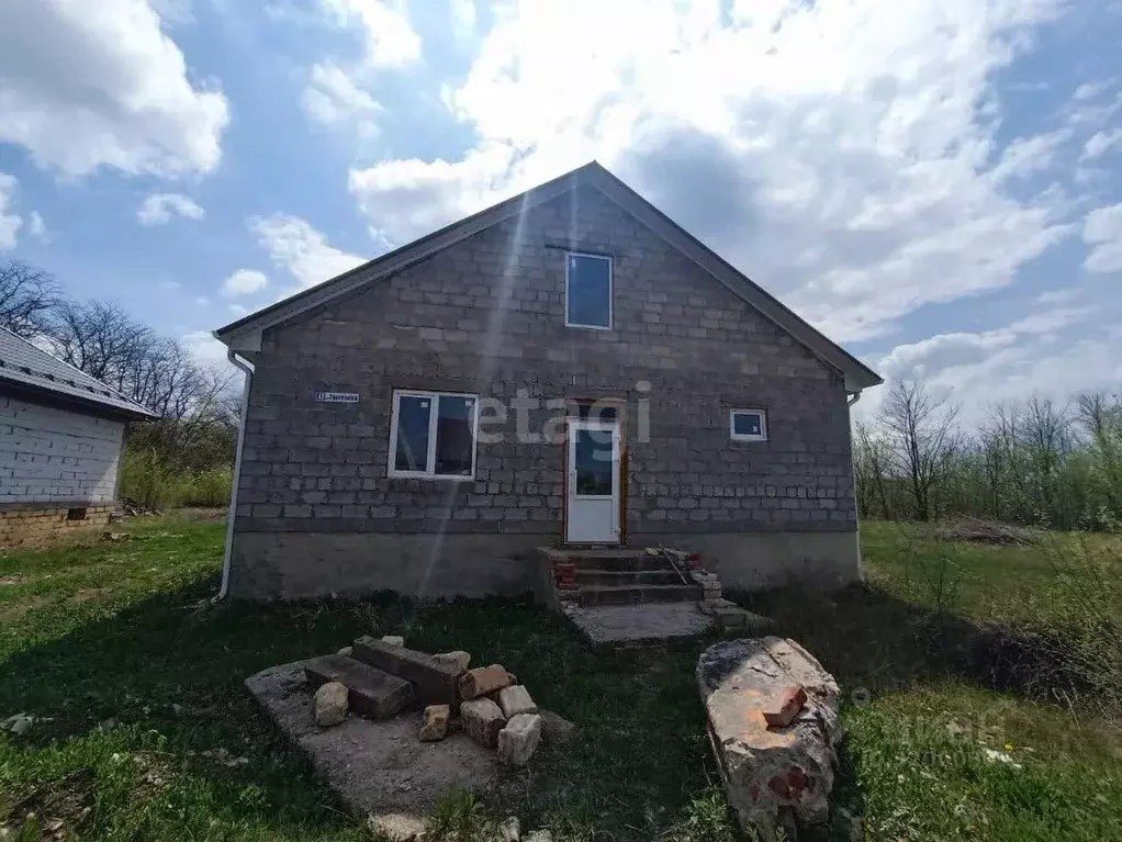 Дом в Ставропольский край, Изобильненский муниципальный округ, пос. ... - Фото 0