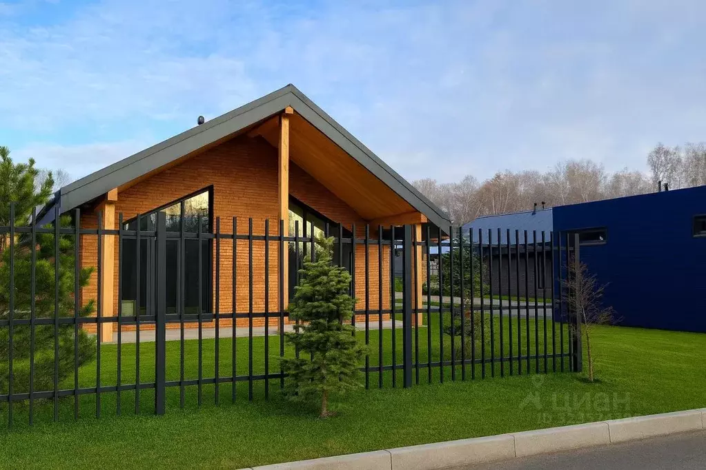 Коттедж в Новосибирская область, Искитимский район, с. Морозово ул. ... - Фото 1