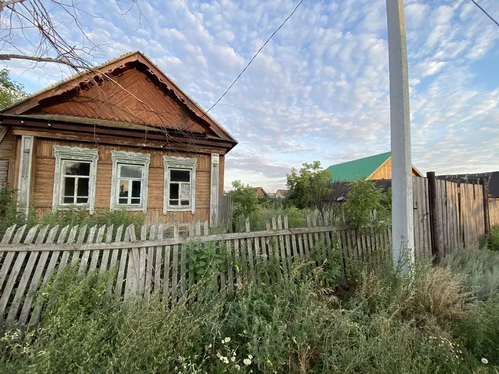 Дом в Оренбургская область, Бузулукский район, Колтубановский ... - Фото 0