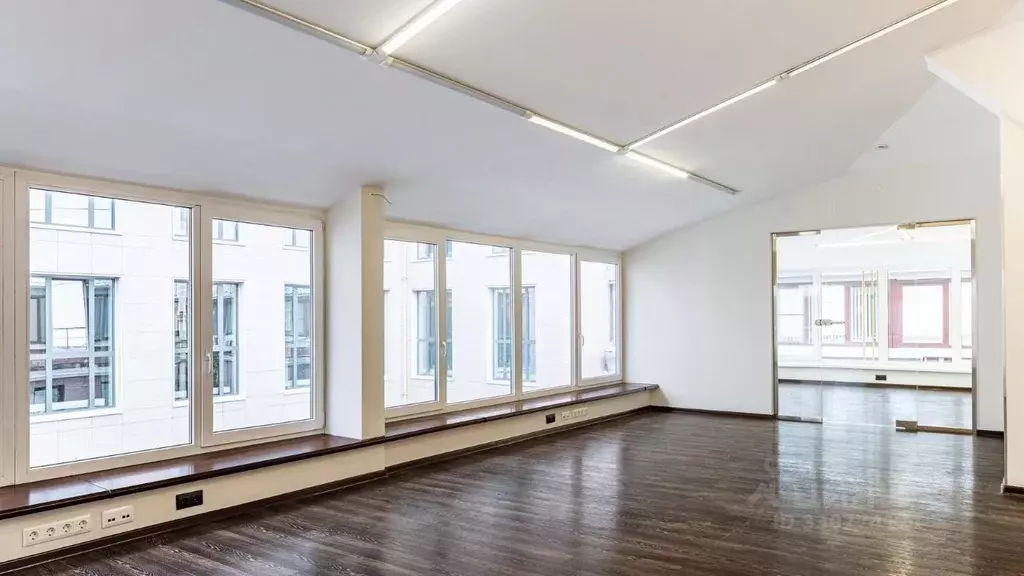 Офис в Санкт-Петербург ул. Кропоткина, 1 (2703 м) - Фото 1