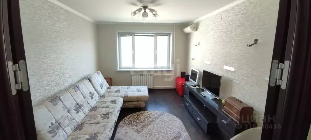 3-к кв. Оренбургская область, Оренбург ул. Чкалова, 37 (63.0 м) - Фото 0