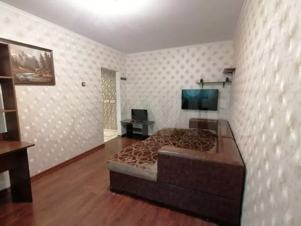 1-к. квартира, 32,9 м, 1/9 эт. - Фото 0