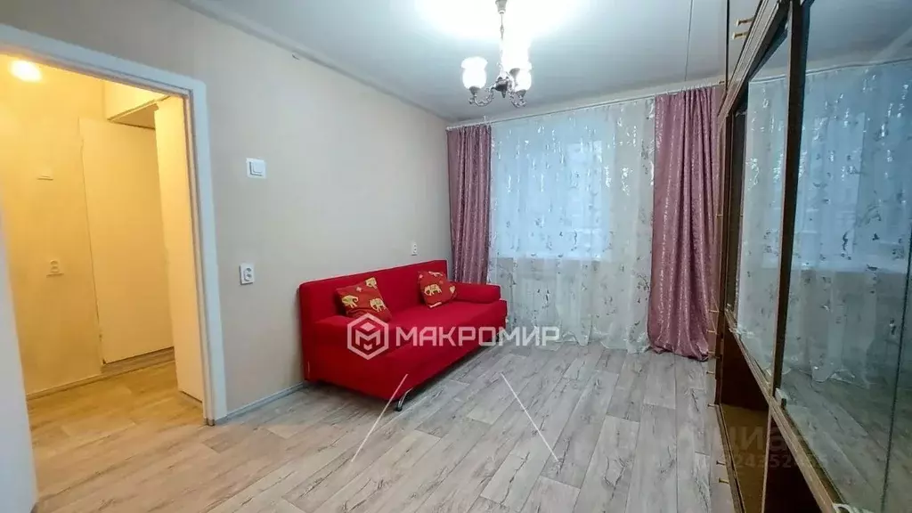 1-к кв. Татарстан, Казань ул. 2-я Юго-Западная, 35 (29.4 м) - Фото 1