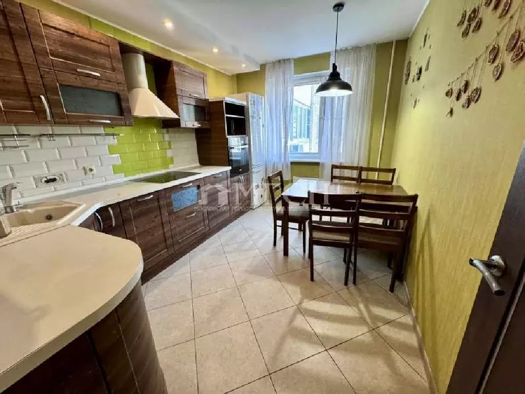 Продается 3-комнатная квартира - Фото 1