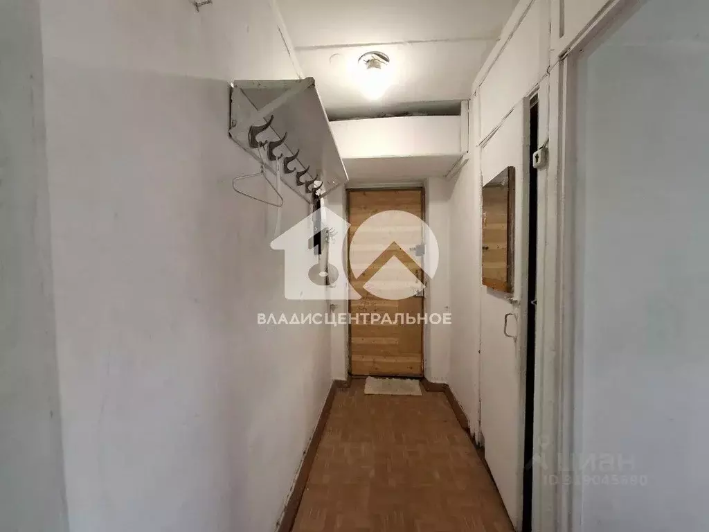 3-к кв. Новосибирская область, Новосибирск ул. Никитина, 15 (56.1 м) - Фото 0