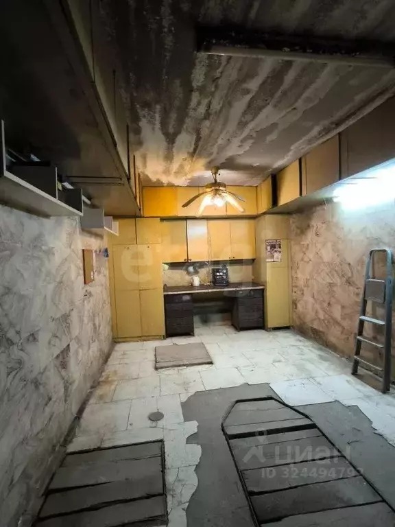 Гараж в Ханты-Мансийский АО, Сургут ул. Гагарина, 16 (20 м) - Фото 2