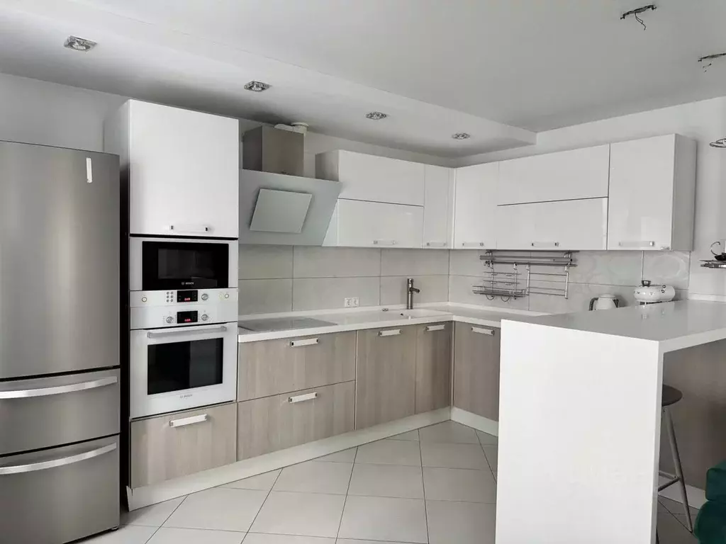 3-к кв. Воронежская область, Воронеж ул. Брусилова, 3В (110.0 м) - Фото 1