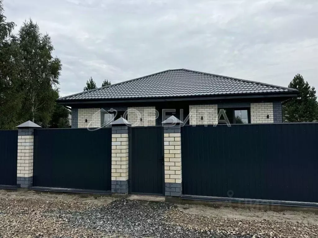 Дом в Тюменская область, Тюменский район, с. Перевалово ул. 8 Марта ... - Фото 1