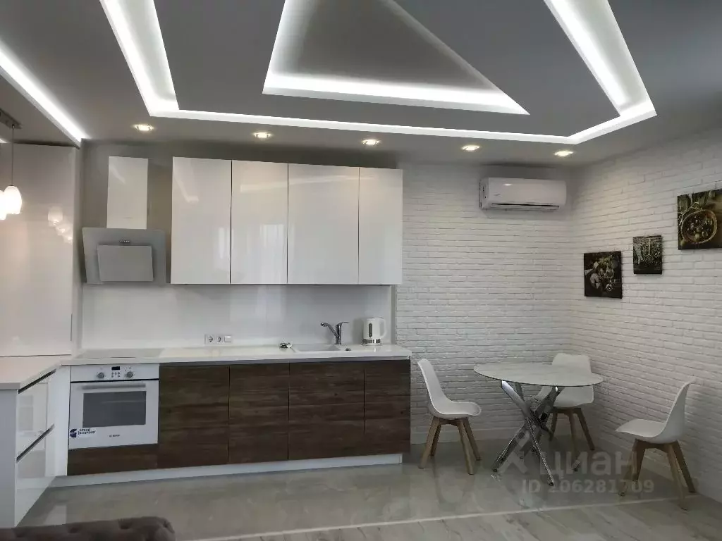 3-к кв. Новосибирская область, Новосибирск ул. Сибревкома, 9 (68.0 м) - Фото 1