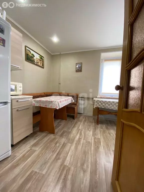 3-комнатная квартира: село Веселая Лопань, Заводская улица, 7 (64.9 м) - Фото 2