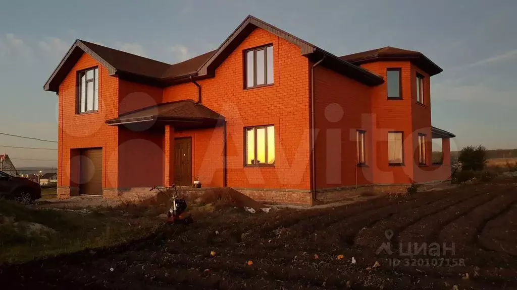 Дом в Белгородская область, Белгородский район, Разумное рп  (260 м) - Фото 2