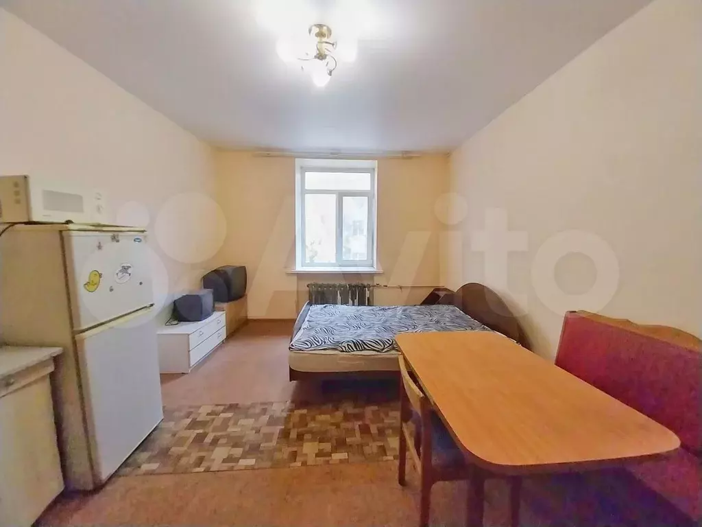 Комната 30 м в 1-к., 2/2 эт. - Фото 0