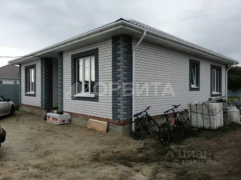 Дом в Тюменская область, Тюменский муниципальный округ, с. Перевалово ... - Фото 0