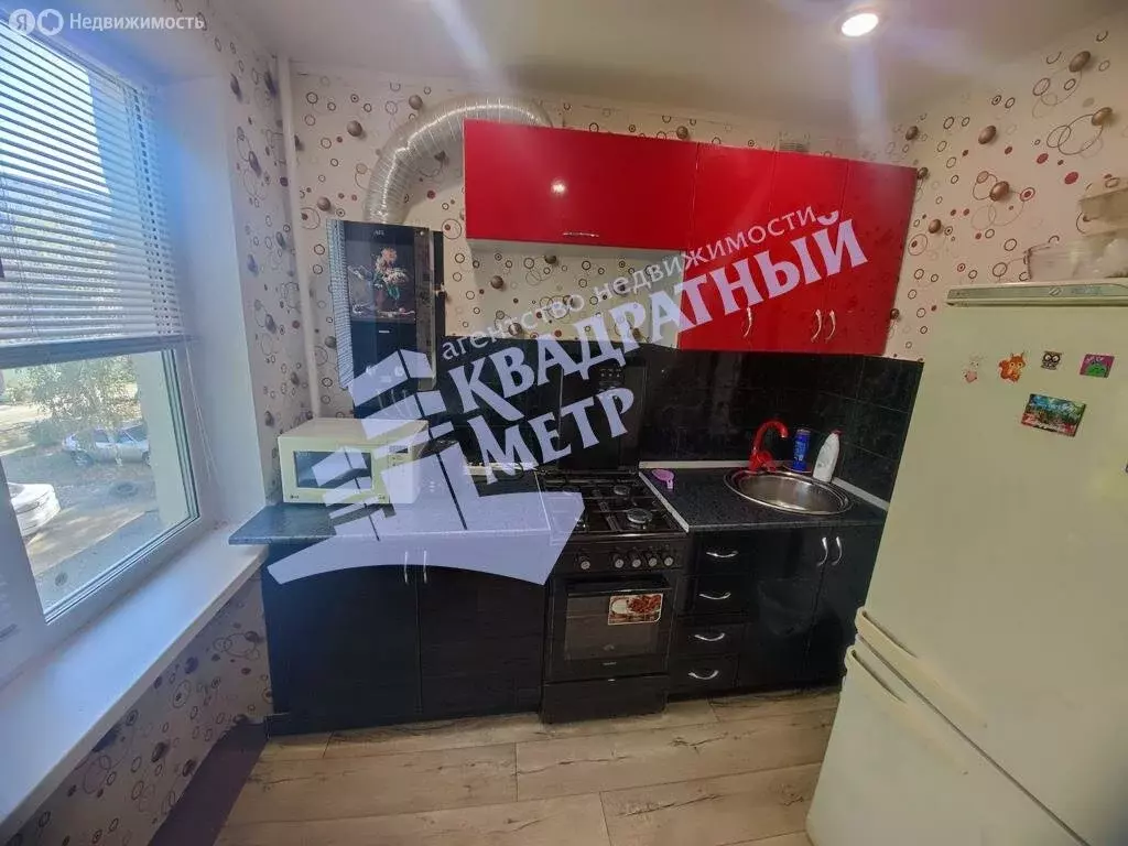 1-комнатная квартира: Балаково, улица Титова, 45 (33 м) - Фото 1