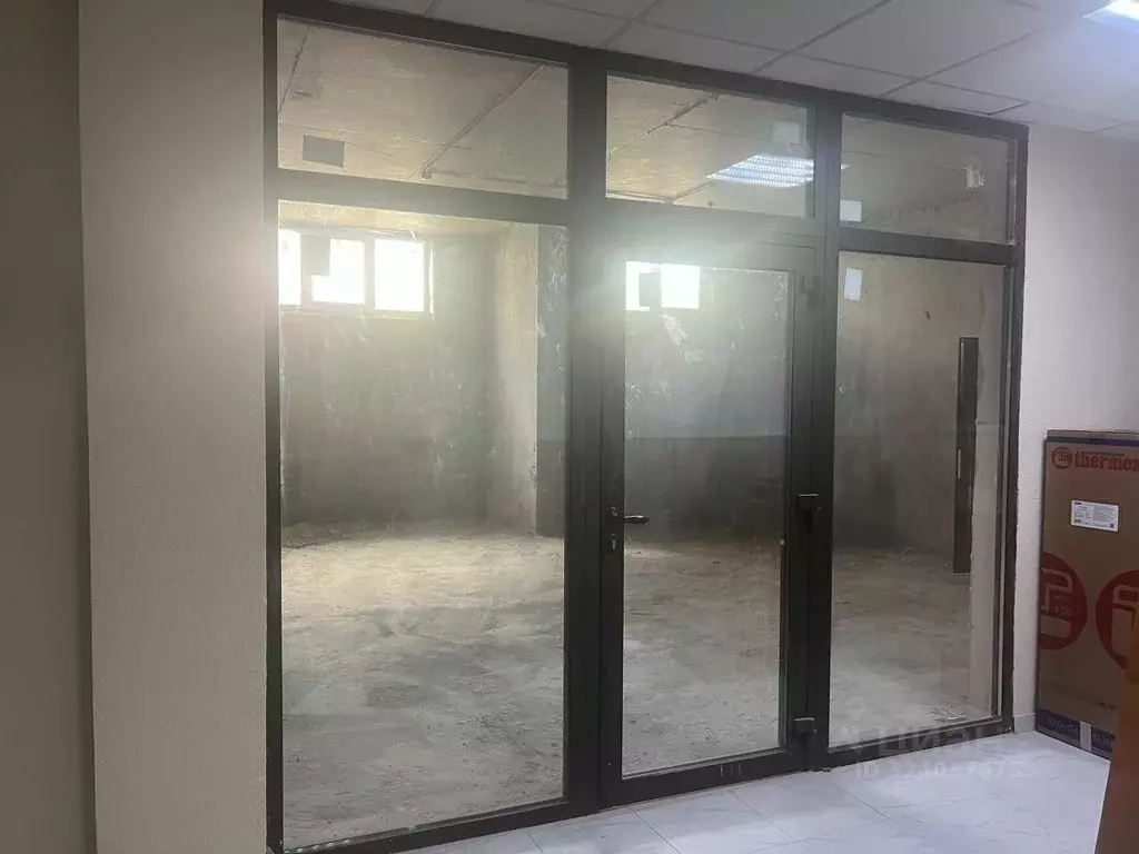 Помещение свободного назначения в Краснодарский край, Геленджик ул. ... - Фото 1