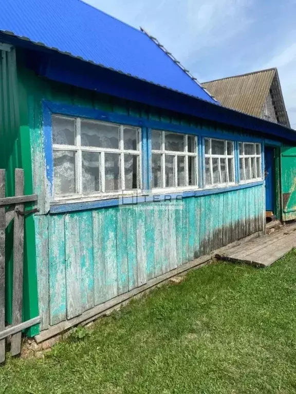 Дом в Башкортостан, Нуримановский район, Красногорский сельсовет, с. ... - Фото 2