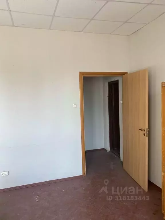 Помещение свободного назначения в Санкт-Петербург пос. Тярлево,  (54 ... - Фото 1