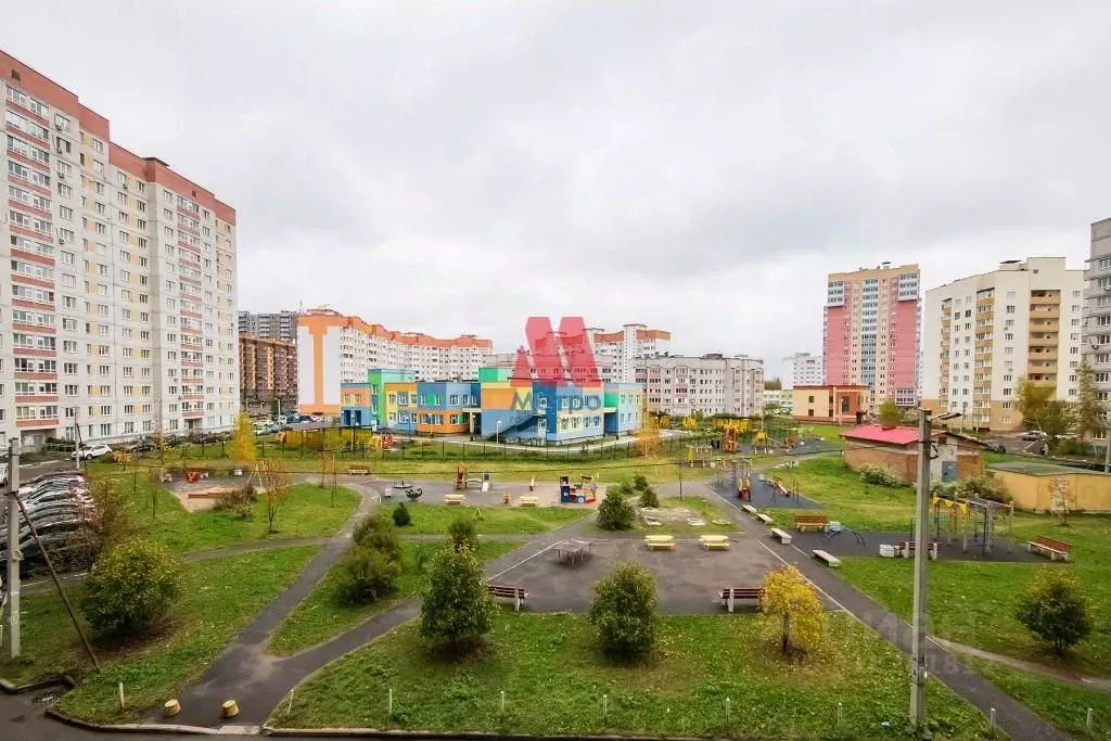 3-к кв. Ярославская область, Ярославль просп. Фрунзе, 29 (85.5 м) - Фото 0