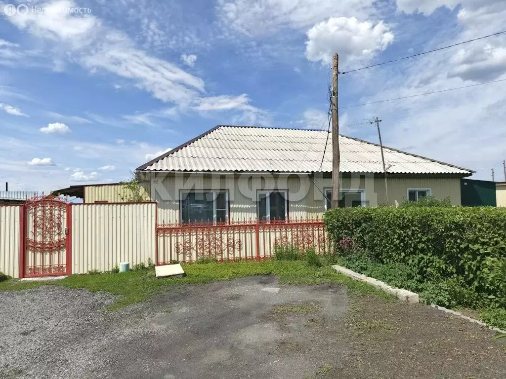 Дом в Карасук, улица Щорса (70.7 м) - Фото 0