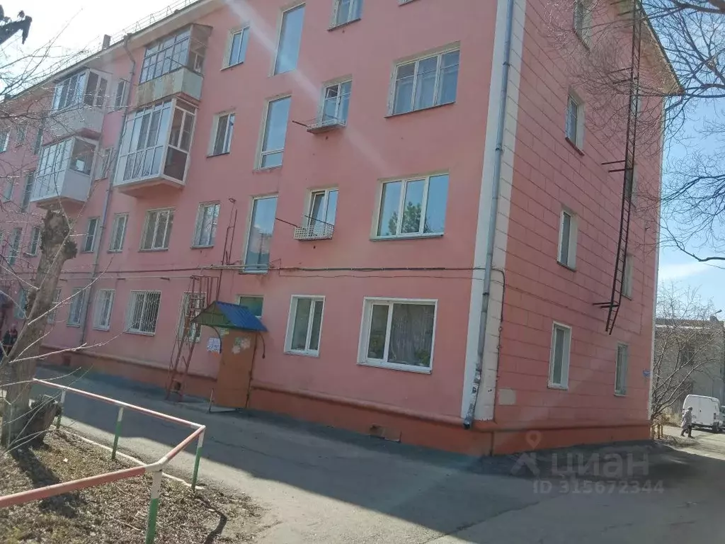 2-к кв. Омская область, Омск ул. Гуртьева, 1А (40.62 м) - Фото 0