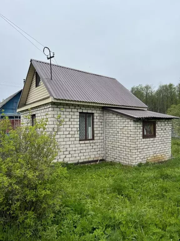 Дом в Псковская область, Великолукский район, Лычевская волость, ... - Фото 0