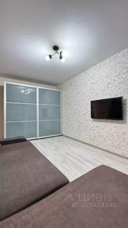 1-к кв. Свердловская область, Екатеринбург ул. Московская, 75 (40.0 м) - Фото 1