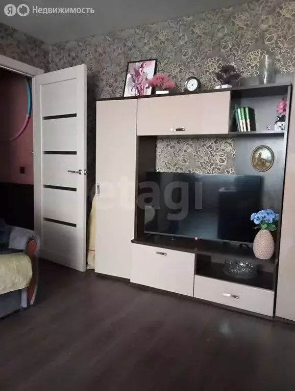 2-комнатная квартира: Омск, улица Петра Ильичёва, 6 (44.3 м) - Фото 1