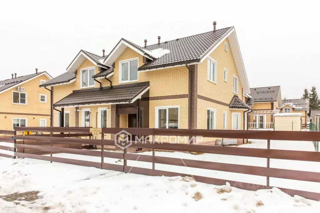 Таунхаус в Ленинградская область, Всеволожский район, Агалатовское ... - Фото 1