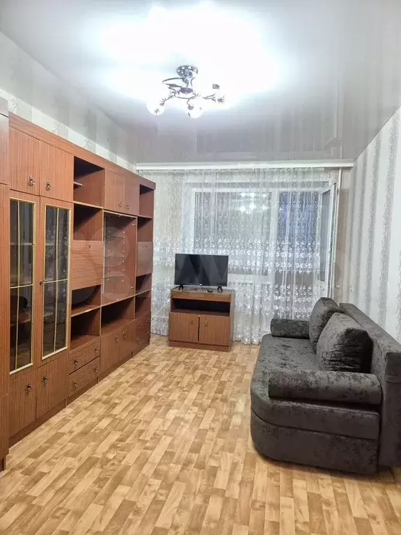 1-к. квартира, 36 м, 8/10 эт. - Фото 1
