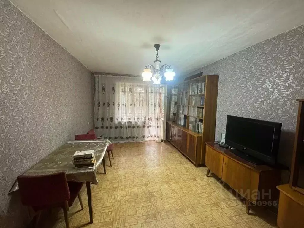 3-к кв. Крым, Симферополь ул. Дмитрия Ульянова, 14 (58.0 м) - Фото 1