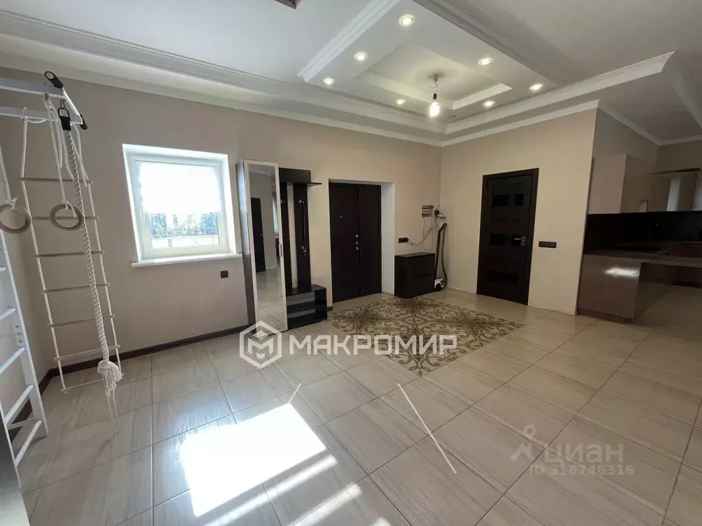 Дом в Ленинградская область, Кировск Беляевская ул., 6 (228 м) - Фото 1