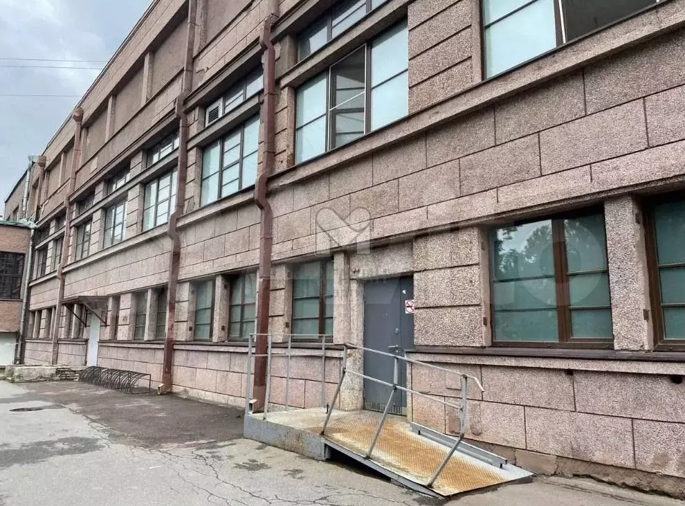 Сдам 223 м2 у метро на В.О - Фото 1