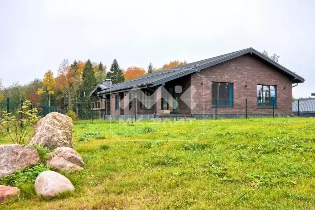 Коттедж в Ленинградская область, Всеволожский район, Бугровское ... - Фото 1