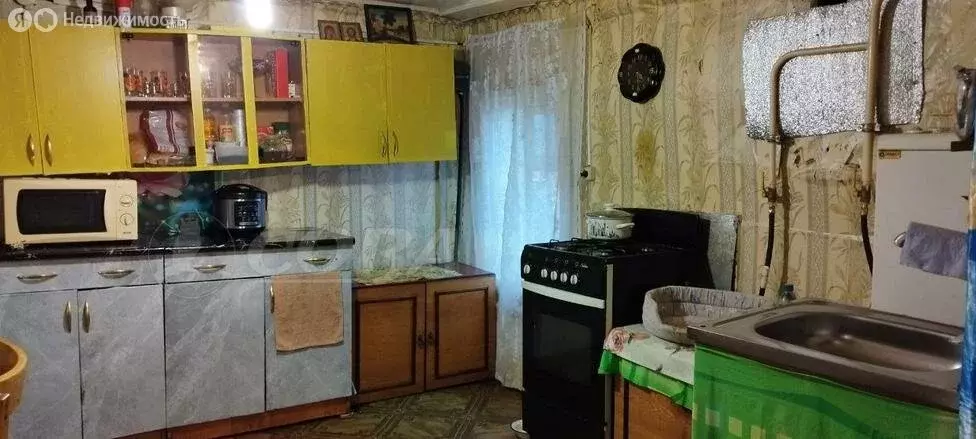 3-комнатная квартира: посёлок городского типа Боровский, улица Мира, ... - Фото 1