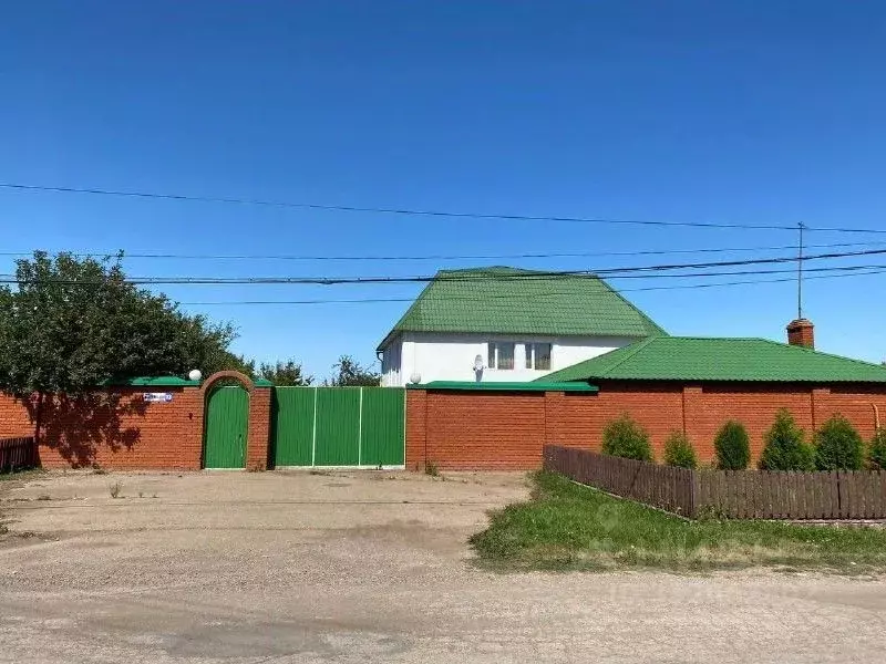 Дом в Башкортостан, Туймазинский район, Николаевский сельсовет, д. ... - Фото 1
