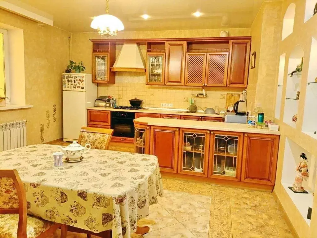Таунхаус в Воронежская область, Воронеж Карельская ул., 85 (288 м) - Фото 0