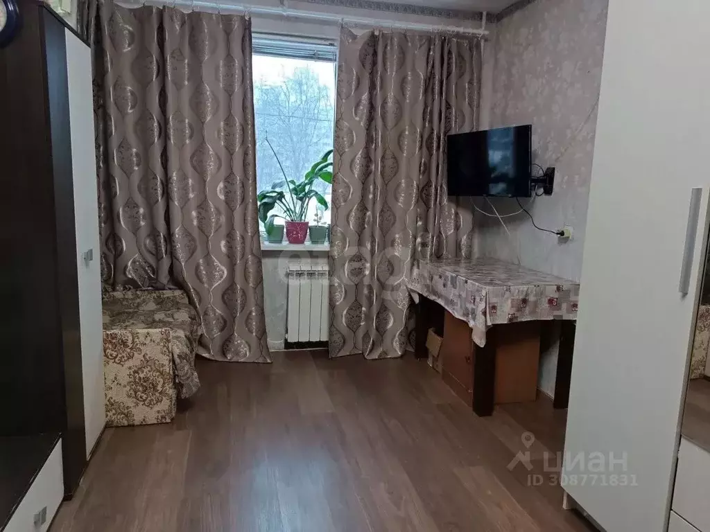 Комната Санкт-Петербург ул. Генерала Симоняка, 3 (30.0 м) - Фото 1