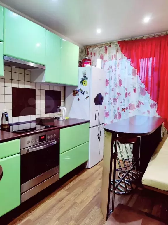2-к. квартира, 49 м, 1/9 эт. - Фото 0