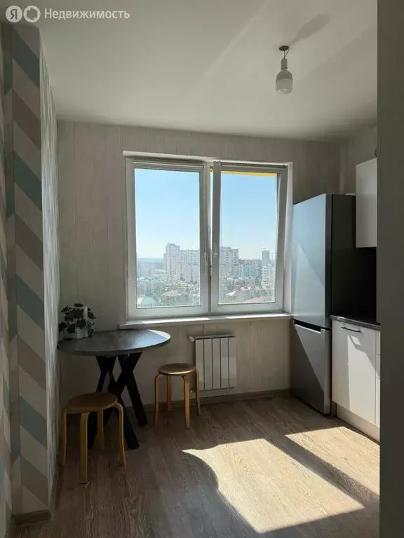 1-комнатная квартира: Екатеринбург, улица Павла Шаманова, 5/2 (36.7 м) - Фото 1