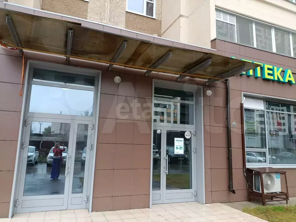 Продам торговое помещение, 95 м - Фото 0