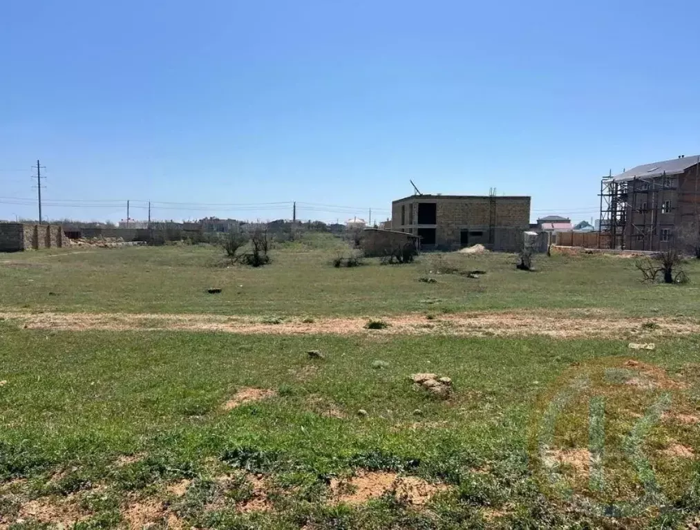 Участок в Крым, Евпатория городской округ, Заозерное пгт ул. ... - Фото 1