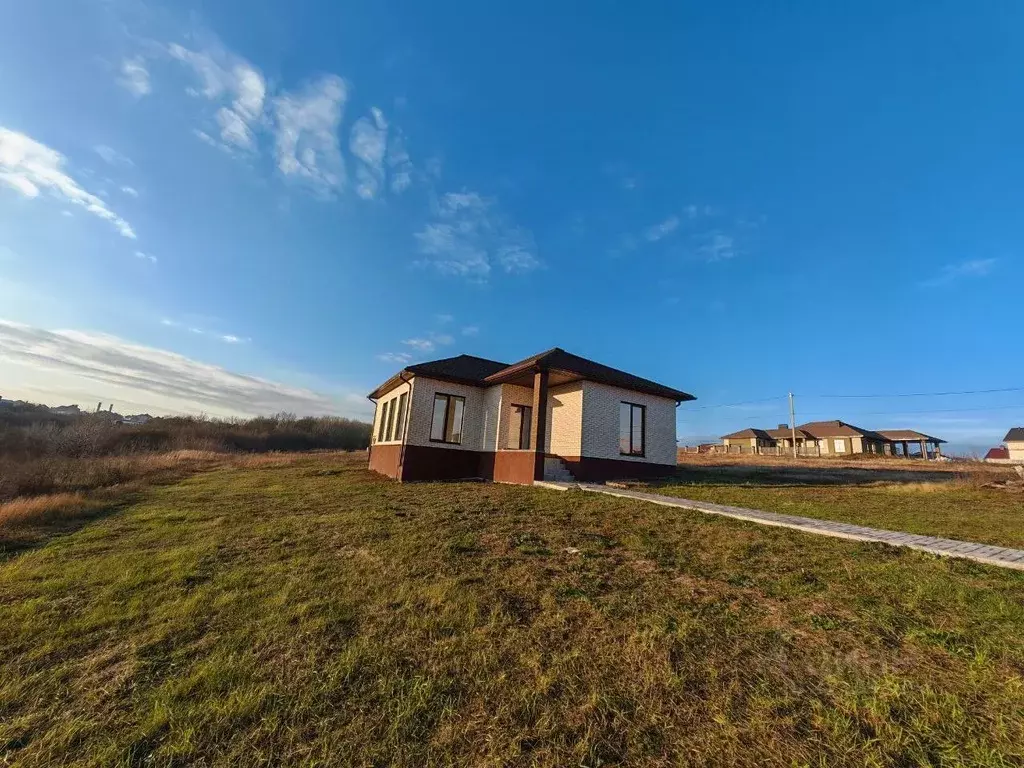 Дом в Белгородская область, Строитель Яковлевский городской округ,  ... - Фото 2