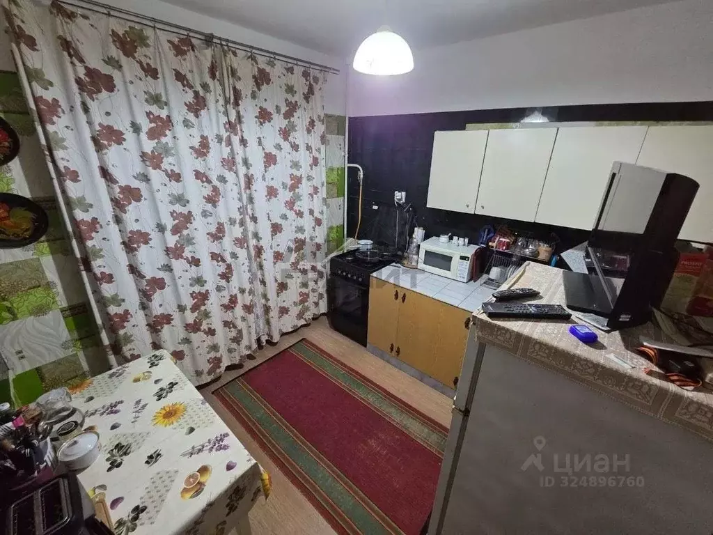 2-к кв. Новгородская область, Крестцы рп ул. Строителей, 20 (53.6 м) - Фото 1