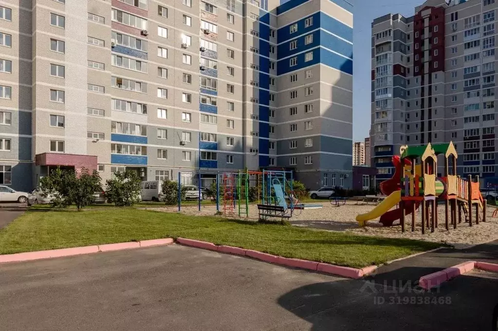 1-к кв. Брянская область, Брянск ул. Горбатова, 41 (41.4 м) - Фото 0