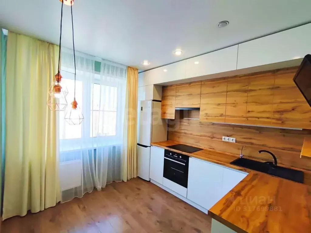 2-к кв. Мордовия, Саранск ул. Победы, 24А (64.0 м) - Фото 1