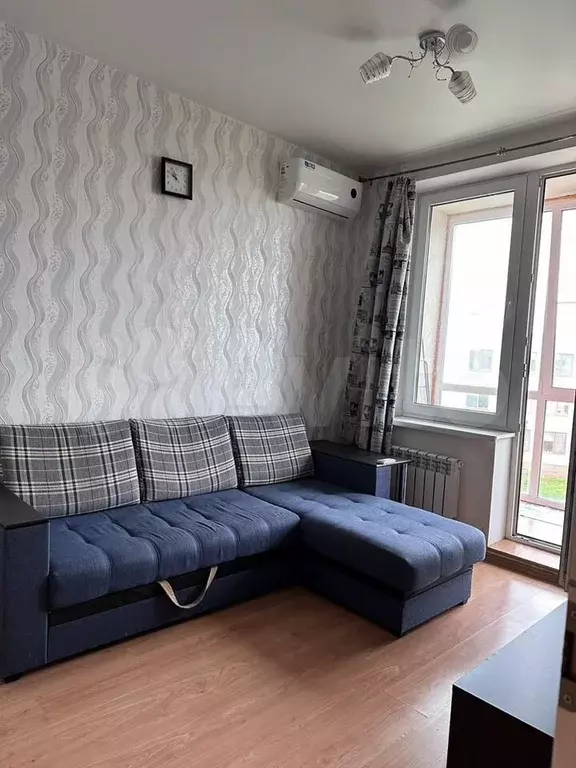 1-к. квартира, 40 м, 3/3 эт. - Фото 0