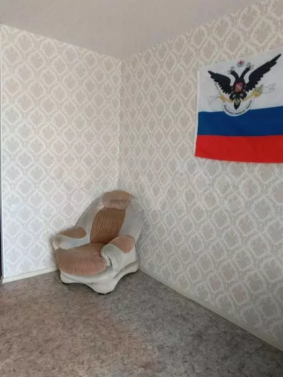 Комната 18 м в 5-к., 2/2 эт. - Фото 1