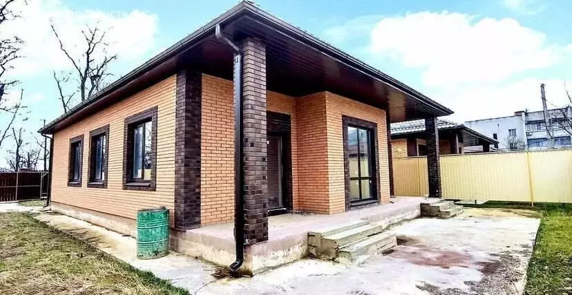 Дом в Ростов-на-Дону, переулок Алябьева (120 м) - Фото 1