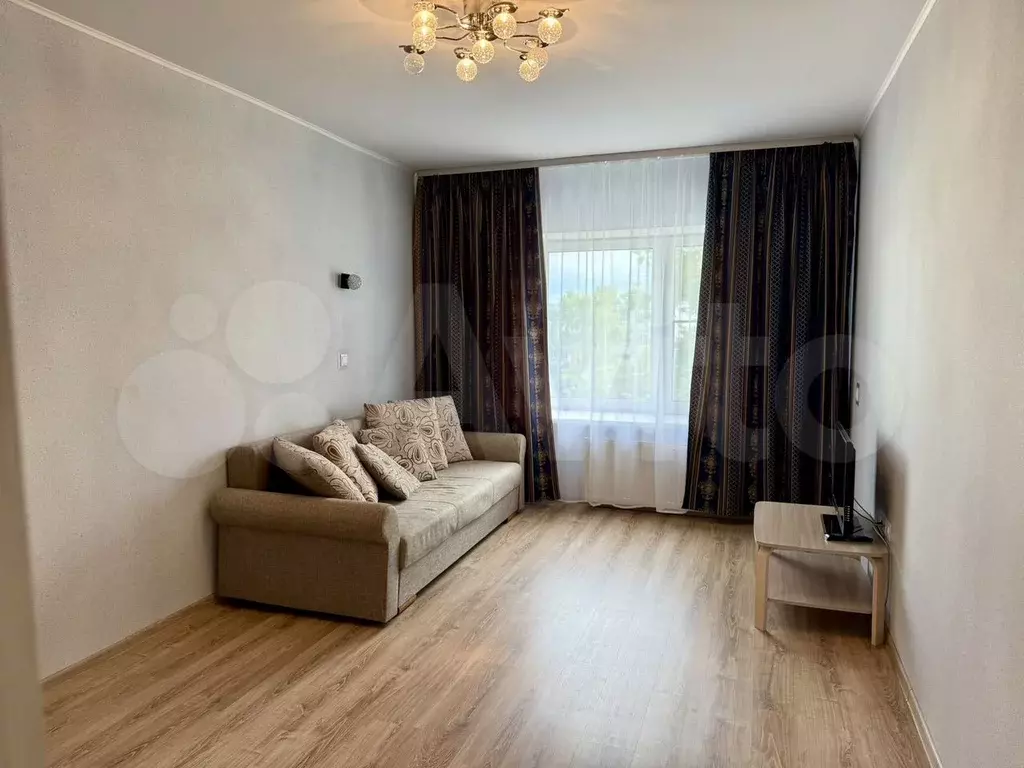 1-к. квартира, 49 м, 4/5 эт. - Фото 0